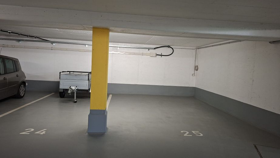 Helle 3-Zi.-DG-Wohnung + XXL-TG-Eckplatz, 2 Balkone, EBK, 95m² in Karlsfeld PROVISIONSFREI – फोटो 9