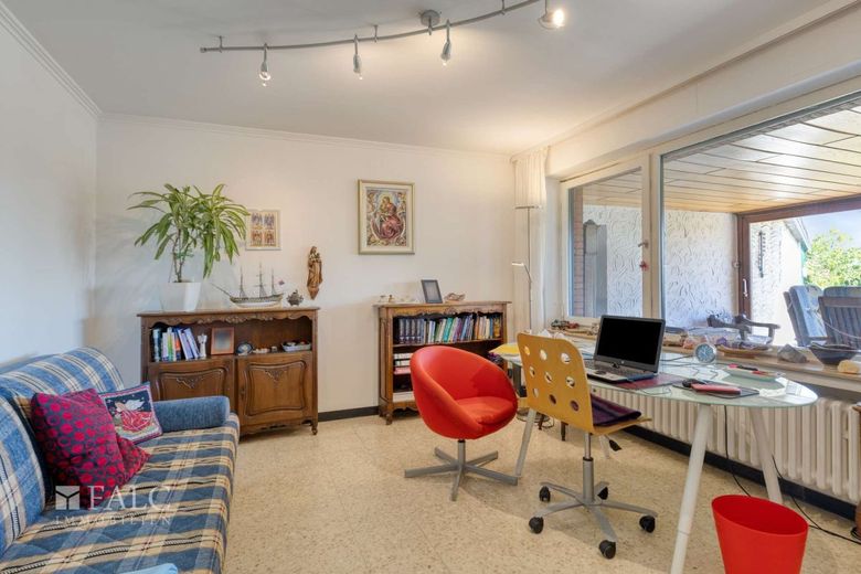 Großer Familientraum mit 952m² Grundstück! – Büro