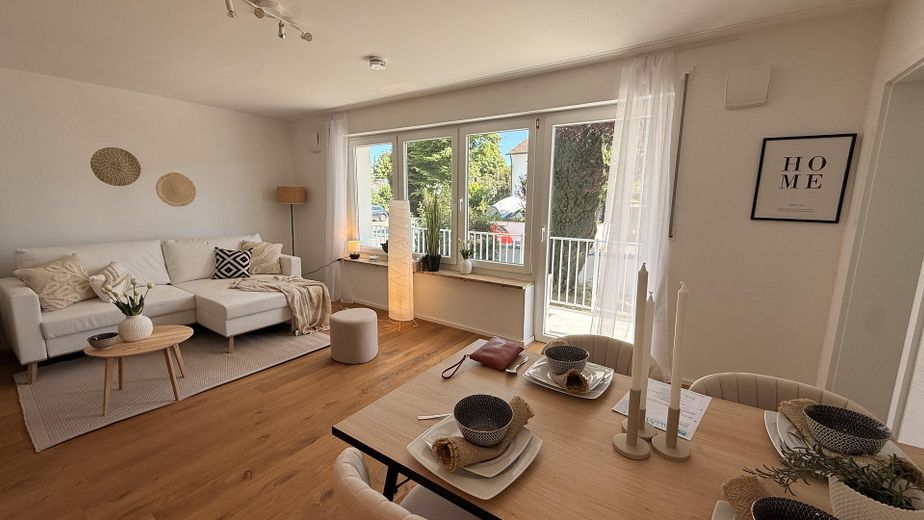 Kernsanierte 3-Zimmer-Wohnung mit Süd-Balkon & Garage – modern, bezugsfertig, provisionsfrei – Wohn- und Essbereich