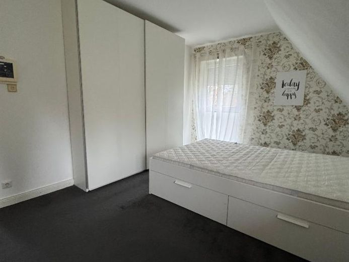 Belle chambre pour apprenties et étudiantes dans une colocation de 5 personnes, dans une maison individuelle – Foto 1