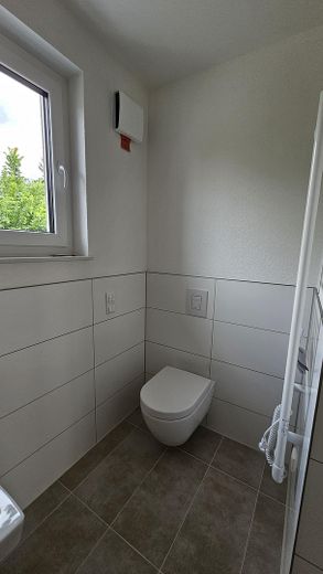 Erstbezug Neubau Doppelhaushälfte | 4,5 Zimmer | Nähe Berlin (Müllrose) – Bad EG