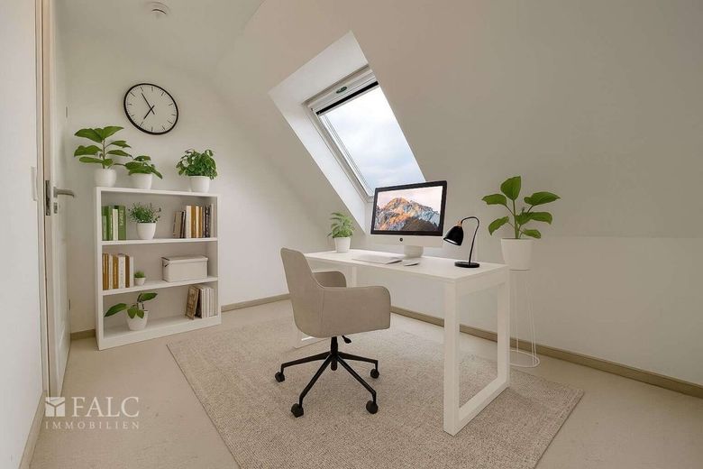 Viel Platz, viel Komfort - Gepflegte Maisonette-Wohnung samt Klimanlage im Herzen von Troisdorf! – Büro gestaged