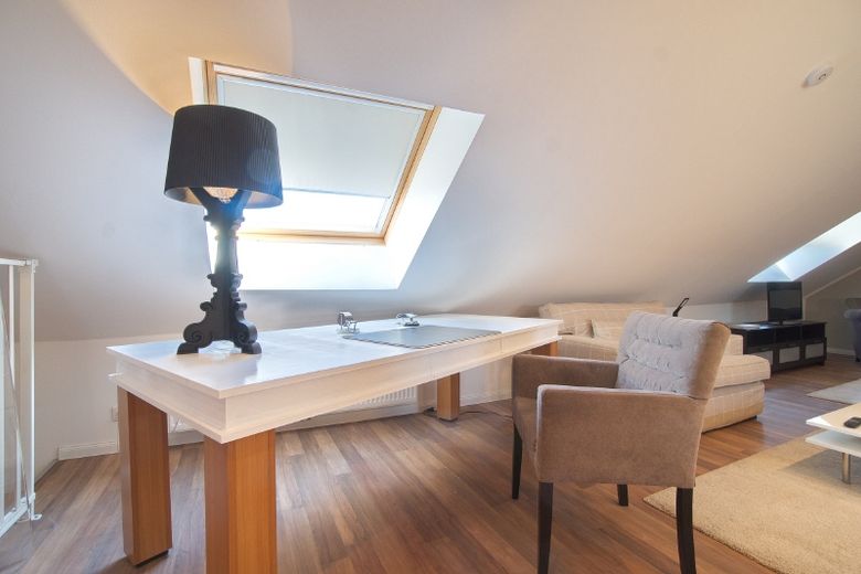 Top-Hotelalternative mit W-LAN: Charmante Maisonette in attraktiver, zentraler Lage Nähe Isenbergviertel – eab1eb79ffef71f1ff8076b09fff4ac411528bfd.jpg