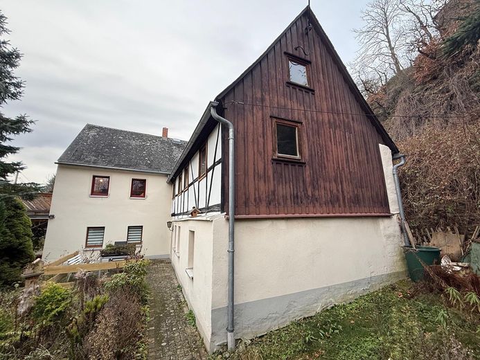 Großzügiges freistehendes Einfamilienhaus mit Garage in Rothenfurth – Foto 1