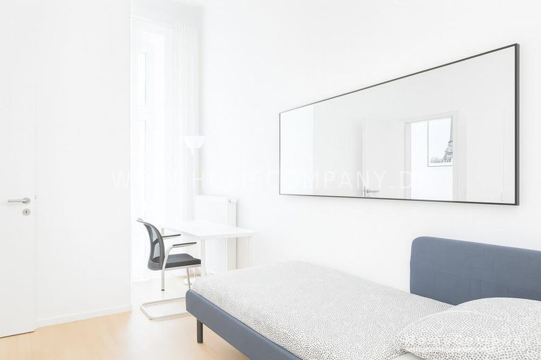 Modern ausgestattete 8 Zimmer-Wohnung in Neuhausen – 8fbdbf80cd2be85a416277315d3f64d5094f03de.jpg