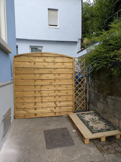 Provisionsfrei: 3,5 Zimmer sanierter Altbau + separates Studio/Homeoffice nahe Marktplatz – Außenbereich
