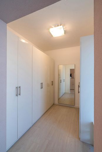 Haus mit viel Wohnraum – Foto 37