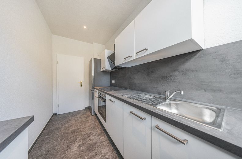 Stilvoll saniert: 2-Zimmer-Wohnung in Leipzig-Altlindenau – Küche