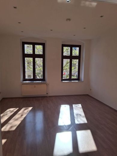 Wohnen im grünen schöne  2-R-Whg. in MD.-Sudenburg   1.OGca.57,43 m2 san. Altbau  zu vermieten ! – Wohnzimmer