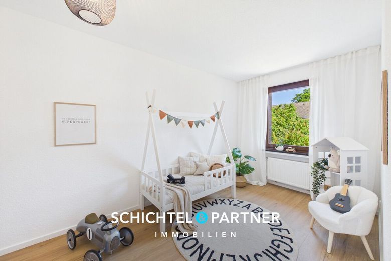 Iprump/Stickgras | Jetzt Einziehen: Wohlfühlen im renovierten Reihenhaus – S&amp;P | Zimmer