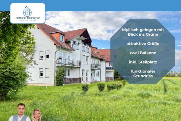 In idyllischer Lage und mit Ausblick ins Grüne! Attraktive Dachgeschoss-Wohnung mit zwei Balkonen!
