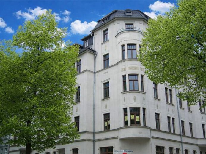 *** helle 3 Raum Wohnung im 1. OG
mit Aufzug – Foto 1