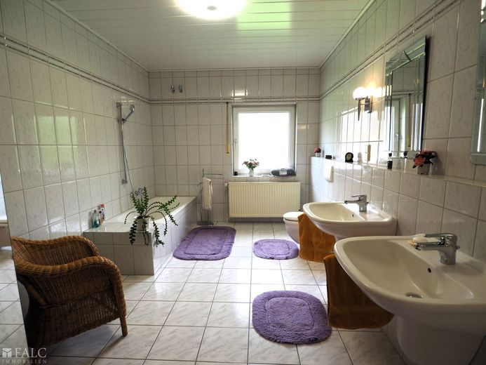 Großzügiges Anwesen im Kurort Bad Bodendorf – Masterbad