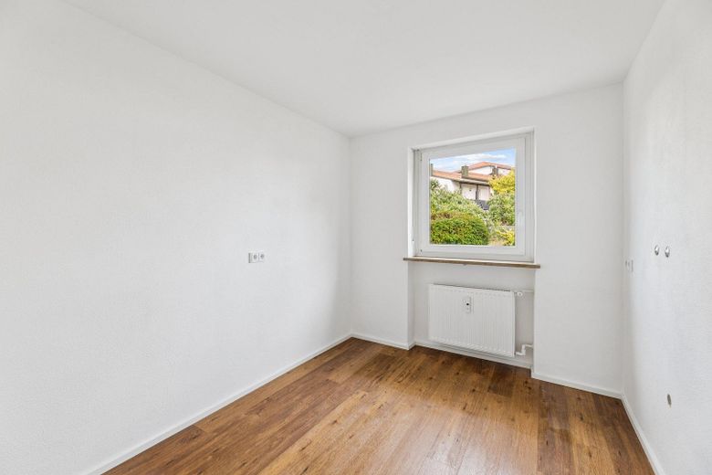 ERSTBEZUG: Erdgeschoss Wohnung 3,5 Zimmer in der Dreifaltigkeit – Küche