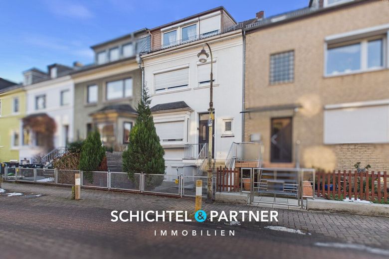 Hastedt | Attraktives Reihenmittelhaus für Investoren in zentraler Lage – S&amp;P | Titelbild