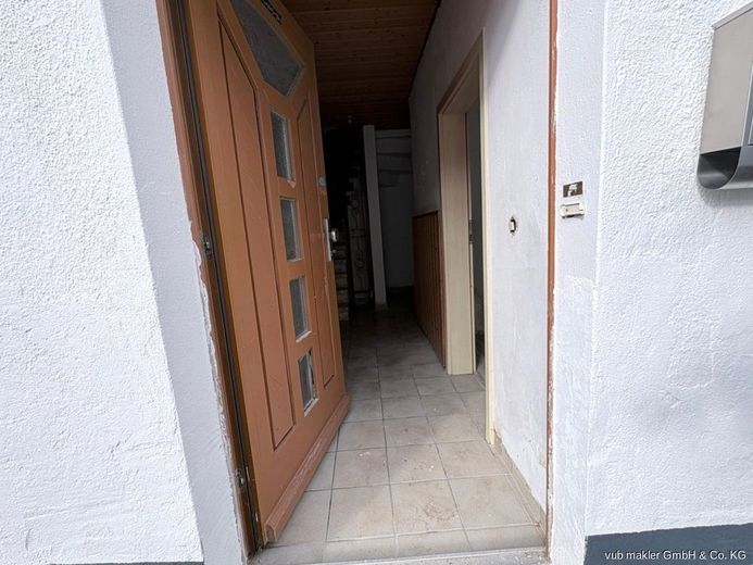 REDUZIERT!! Ein Zuhause mit Potenzial und Wohlfühlcharakter in Höchstädt – VUB0002350-2