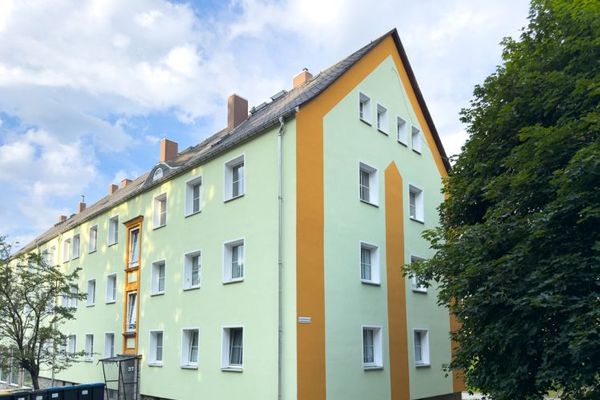 Raus aus der Stadt, ankommen im Erzgebirge – 2-Raum-Wohnung im Grünen