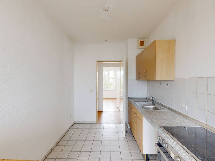 ** Helle 4-Zi.-Whg. mit BALKON und EBK in Rahlstedt ** – Ansicht II: Küche