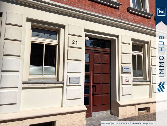 ++ bezugsfreie 3-Zimmer-Wohnung mit Einbauküche direkt an der Karl-Heine-Str. ++ – 5577068-zGFbgbiG2eGoyVo1DuW6YoeV-Hauseingang.jpg