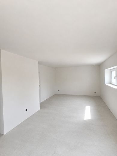 Schönes Einfamilienhaus mit Einlieferwohung – Wohn/Ess/Schlafzimmer UG