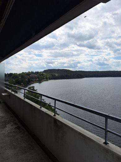 Bad Malente - 2-Wohnung am Dieksee mit Seeblick u. Eckbalkon – Blick über den Dieksee