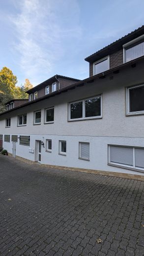 Investimento interessante: 5 unità abitative con potenziale di sviluppo vicino al lago Edersee – Meierweg 13b - Eingang