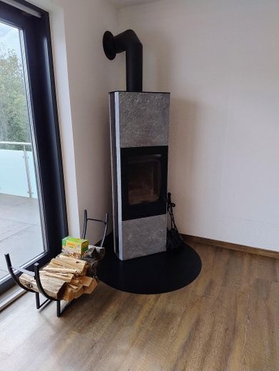 Wonen als in een penthouse: galerij, open haard en enorme leefruimte – Foto 25