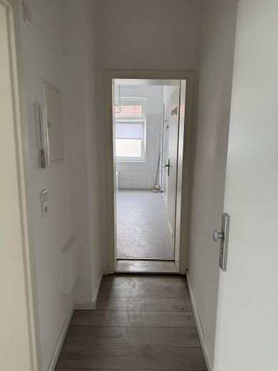 Frisch renovierte 2-Zimmer-Wohnung in Sodingen – Flur