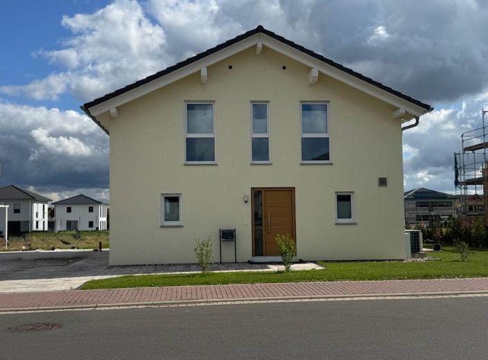 Effizienzhaus 40 Plus - keine Provision - Bezugsfertig - EH40+ – Front Straße