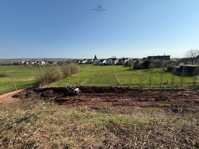 Baugrundstück für 1-2 MFH im Neubaugebiet  "Am Kalenberg", bereits projektiert – Ausblick