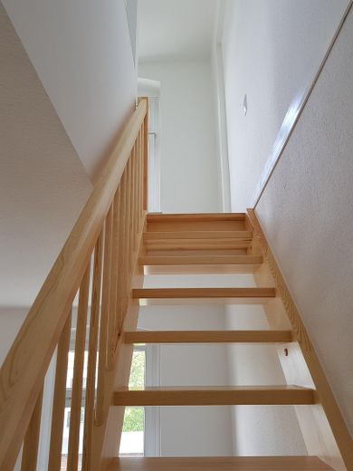 Voll vermietetes, attraktives,MFH mit 5 WE´s in Zentrumsnähe von Reichenbach – Innentreppe Maisonette