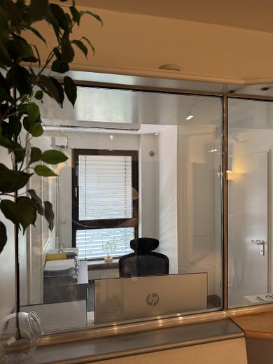 Moderne Praxis- oder Bürofläche in Top-Lage – Empfang 