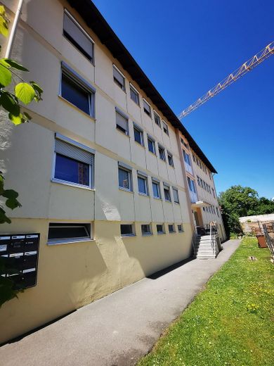 Merkezi konumda yenilenmiş 2 odalı daire – Straubinger tren istasyonu ve eski şehre yakın – Außenschicht