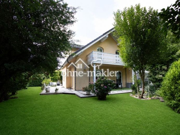 Einfamilienhaus in zeitloser Eleganz mit modernster Technik - Lichtenrade – Foto 1