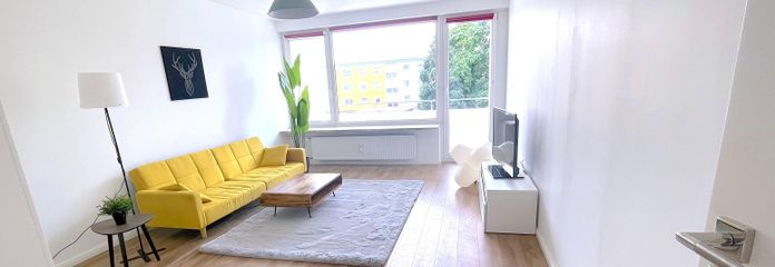 1a Kapitalanlage! Komplett sanierte und möblierte 3 Zimmer Wohnung – WZ