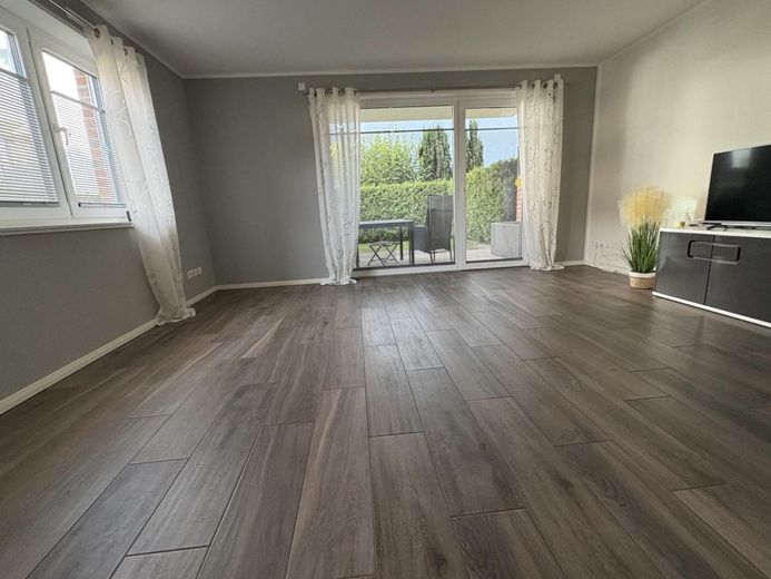Modern nieuwbouwappartement met 2 kamers en een prachtige tuin in Trittau – Foto 5