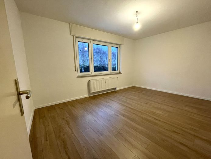 Schlafzimmer Blick zum Fenster