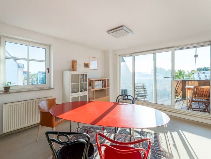 2 -Zimmer-Wohnung in Oberasbach / Zirndorf - Linder Siedlung (Loggia, Stellplatz) – Wohnzimmer