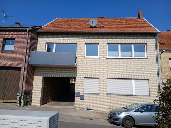 2-Familienhaus mit 3 Garagen in Linnich-Boslar – Foto 2