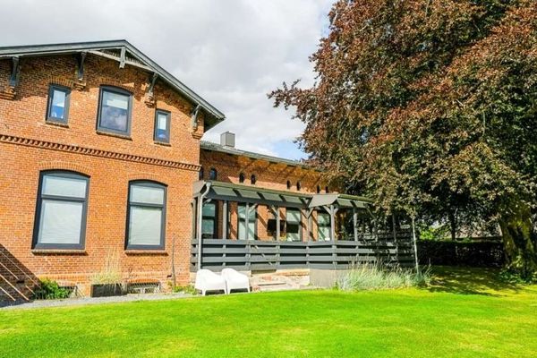 Historisches Zuhause von 1889 – umfassend modernisiert mit freiem Marschblick