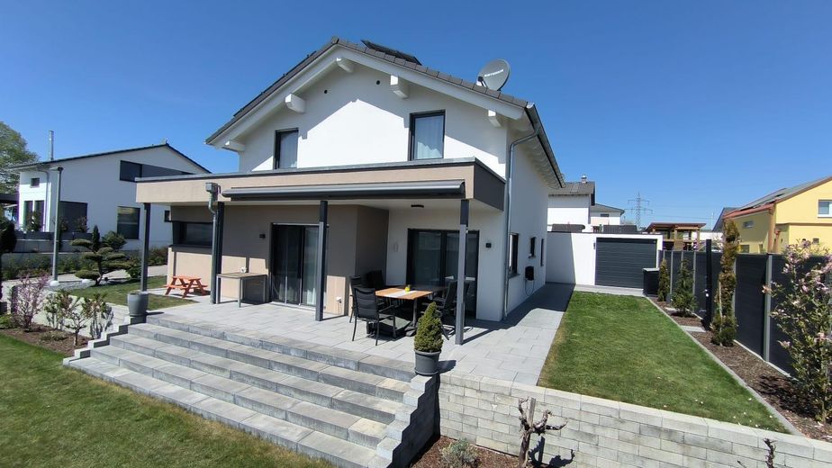 Stilvolles KfW-40+-Einfamilienhaus – modern, energieeffizient & provisionsfrei! – Hausansicht
