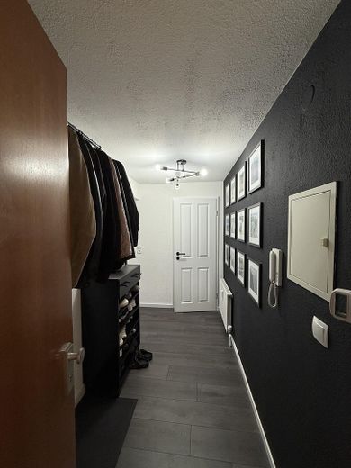 Abitare con carattere – moderna maisonette con un’architettura del tetto impressionante, giardino e piscina – Foto 7