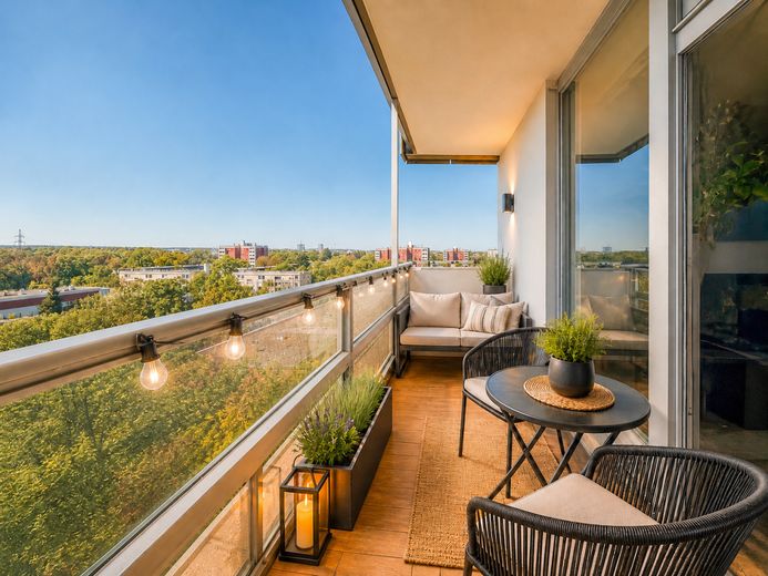 Kapitalanleger aufgepasst! 4% Rendite! - Helle 3-Zi.-Wohnung im 9. OG – Balkon (Staged)