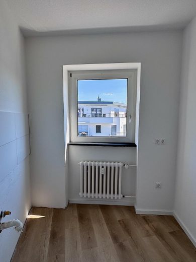 Moderne Stadtwohnung mit zwei Balkonen in zentraler Lage in Olpe – Küche
