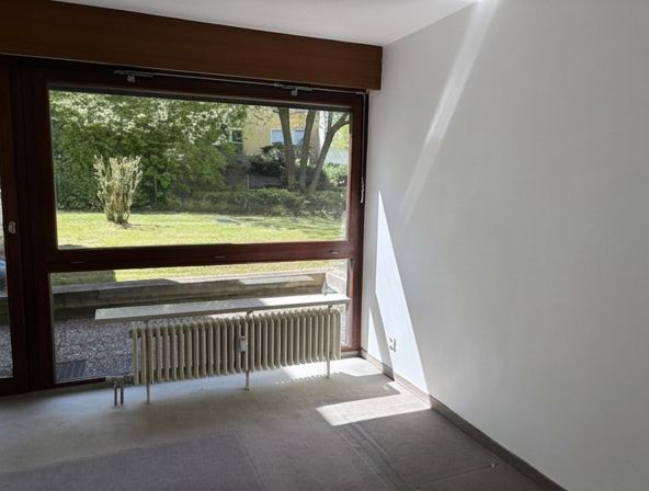 Geräumige 3 1/2 Zimmer Wohnung zu  verkaufen – Schlafzimmer