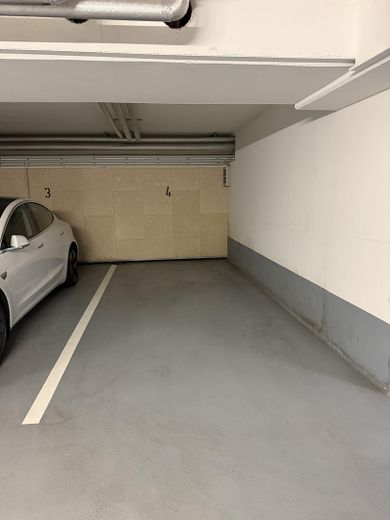 Nur 100 m vom Meer entfernt - Stilvolle 3 ZKB Wohnung mit Marken EBK u. TG Stellplatz – TG Platz
