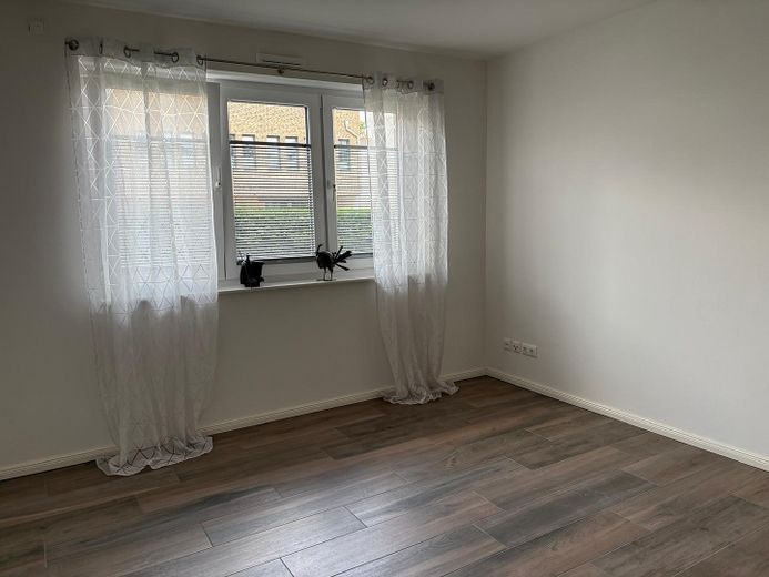 Modern nieuwbouwappartement met 2 kamers en een prachtige tuin in Trittau – Foto 7