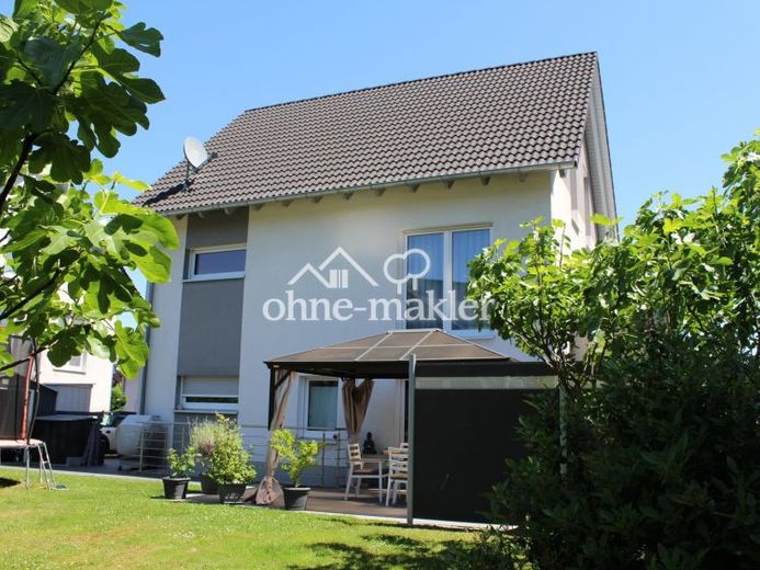 Energieeffizientes Mehrgenerationen-/Zweifamilienhaus mit Garten in ruhiger Ortsrandlage – Foto 1