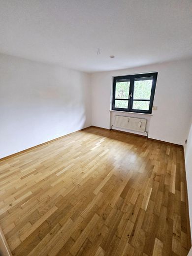 Geschmackvolle 4-Raum-Maisonette-Wohnung mit gehobener Innenausstattung, EBK und großem Balkon – Arbeitszimmer
