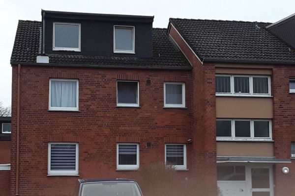 Vermietete Zweizimmer-Dachwohnung in Bergen Lk Celle zu verkaufen